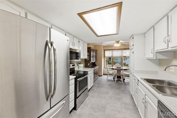 Property Photo:  605 King Drive C  MO 63303 