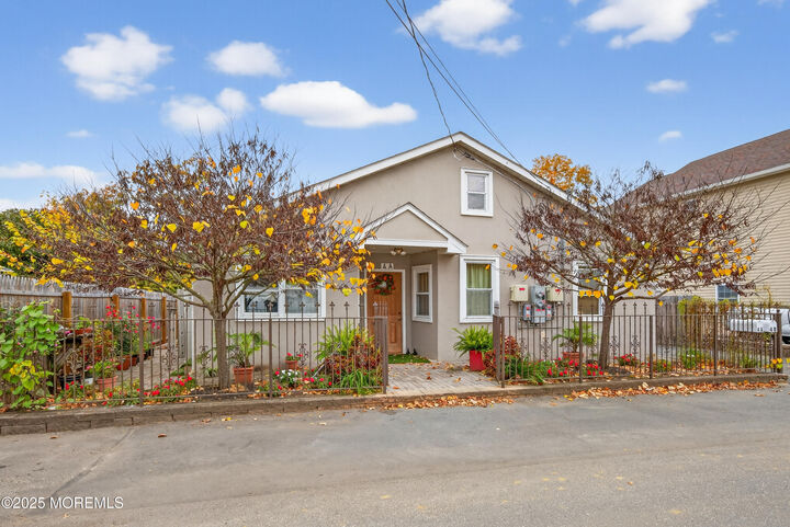 Property Photo:  4 5th Street  NJ 08533 