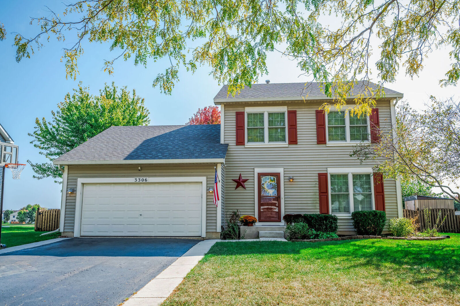 Property Photo: 3306 Veronica Street IL 60545