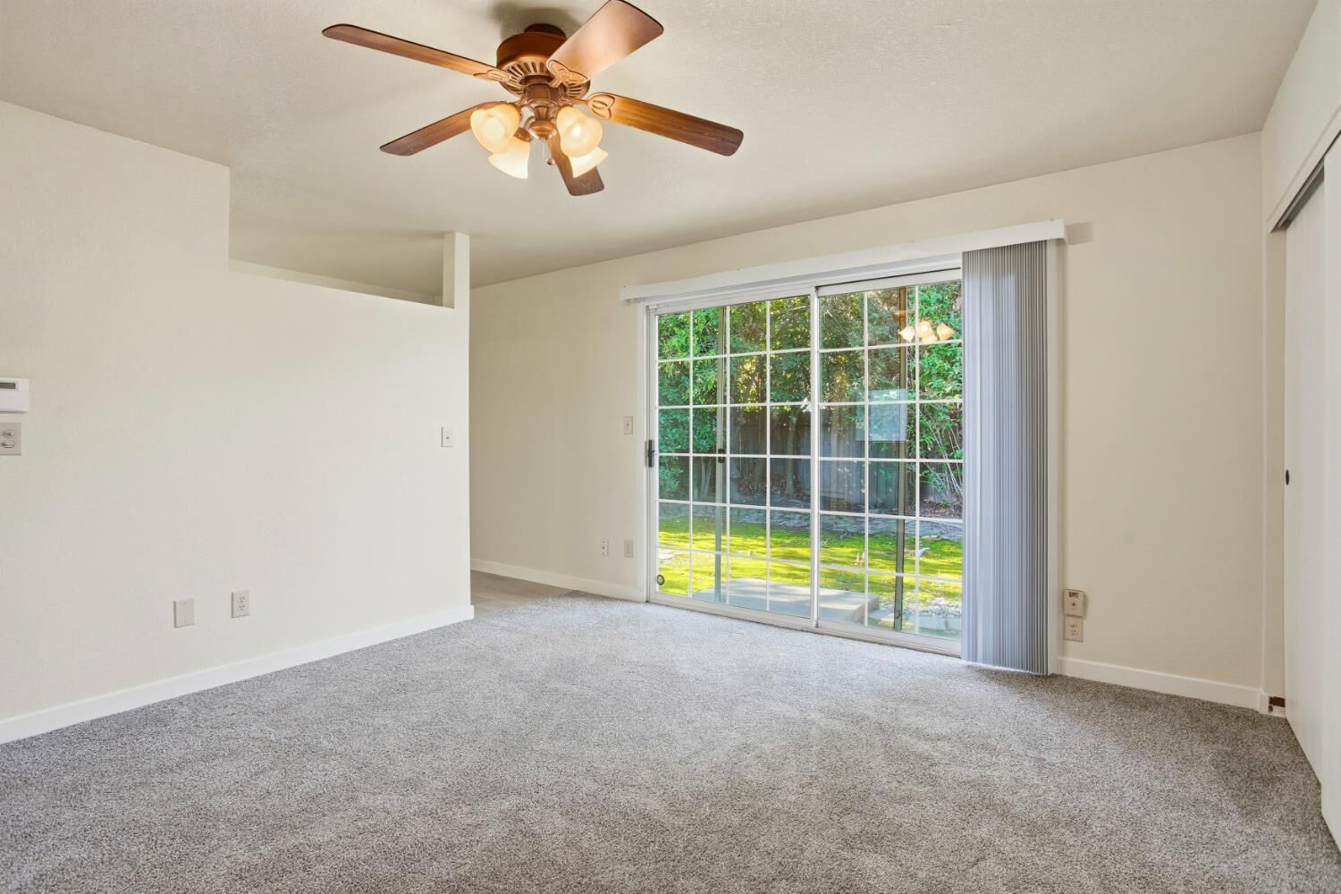 Property Photo:  8282 Union Creek Way  CA 95828
