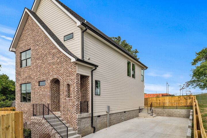 Property Photo:  2127B Burns St  TN 37216 