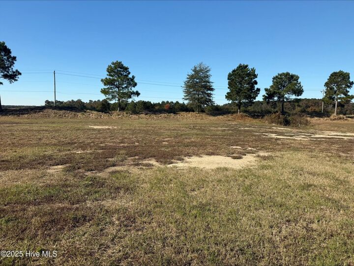 Property Photo:  136 86 Pinewood Cove  NC 28580 