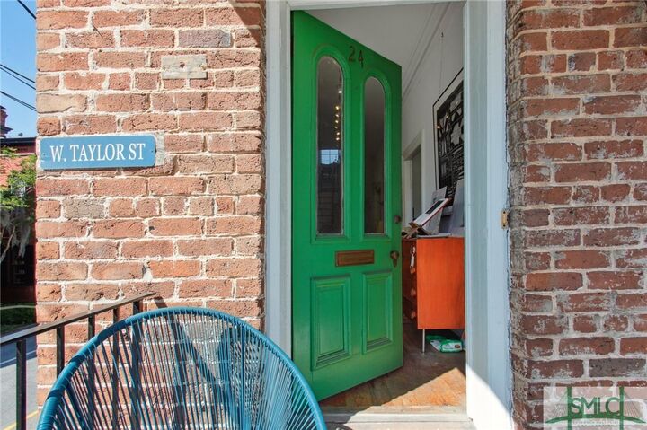 Property Photo:  24 W Taylor Street  GA 31401 
