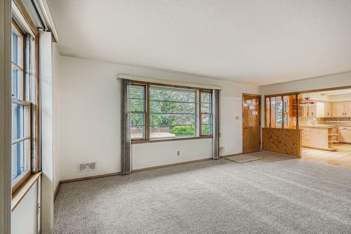 Property Photo:  1468 Charlton Street  MN 55118 