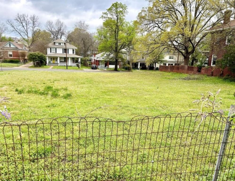 Property Photo:  549 Jordan Street  LA 71101 