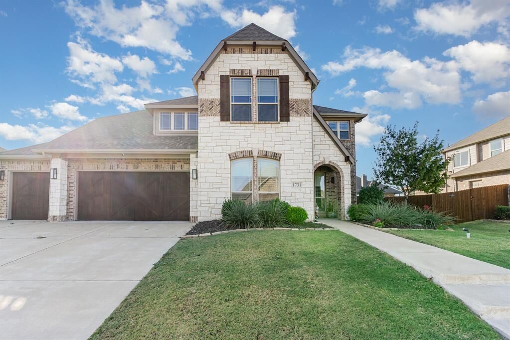 Property Photo:  1731 Upland Road  TX 75165