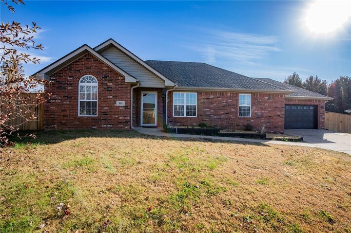 501 Warrick Way  Centerton AR 72719 photo