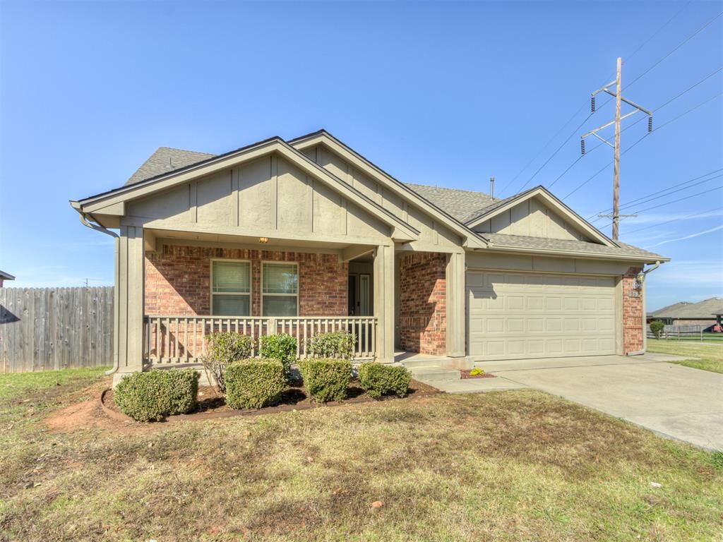 Property Photo:  901 Blue Fish Road  OK 73069 