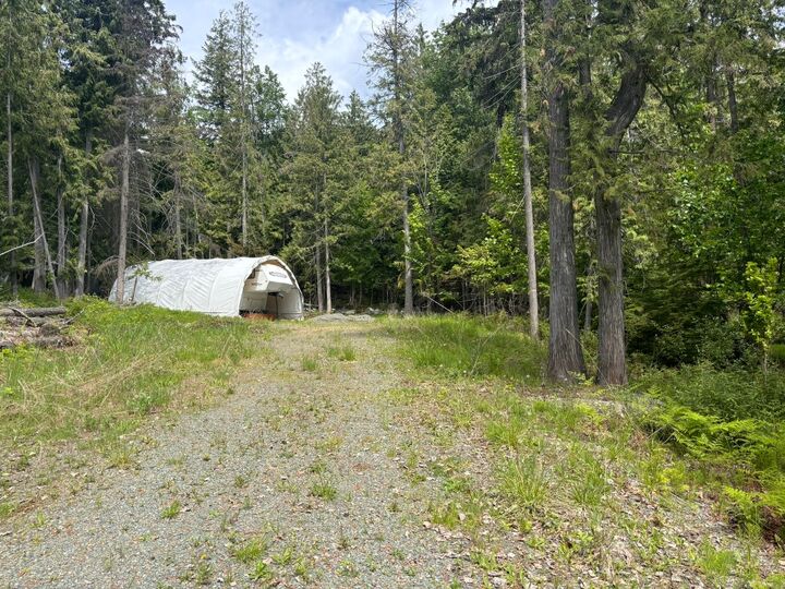 Photo de la propriété: 7399 Estate Drive BC V0E 1M8