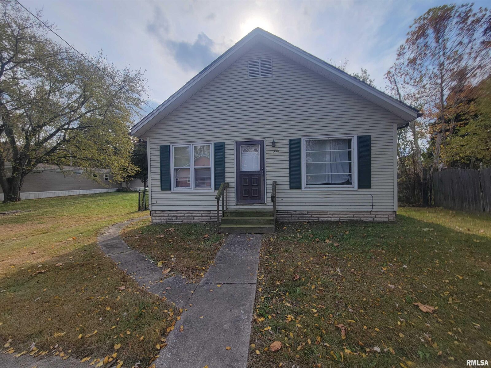 Property Photo:  306 Vogel Street  IL 62927 