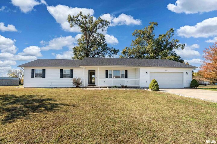1304 Hazel Street  Johnston City IL 62951 photo