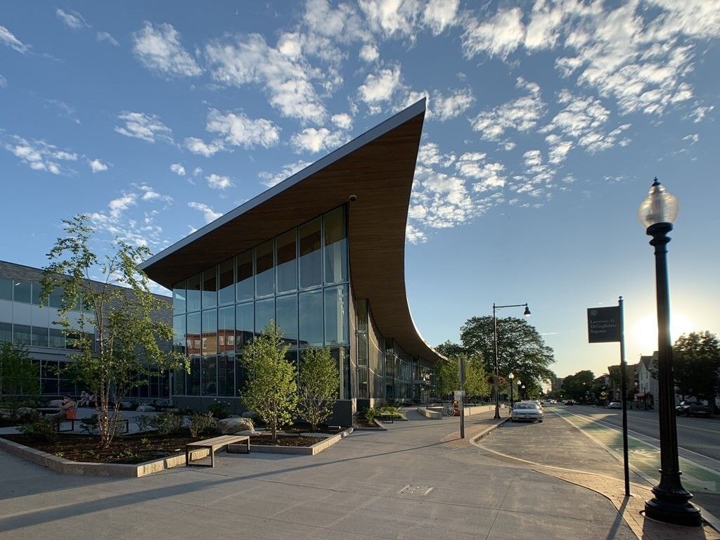 Property Photo:  148 Berkshire St 4  MA 02141 