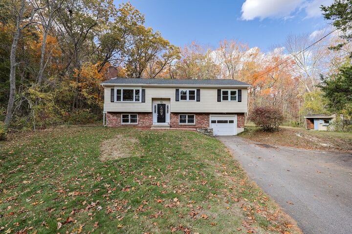 815 Pound Hill Road  North Smithfield RI 02896 photo