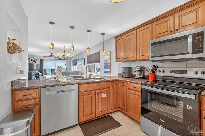 Property Photo:  1600 Via Deluna Dr 808W  FL 32561 