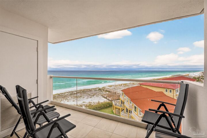 Property Photo: 1600 Via Deluna Dr 808-B FL 32561