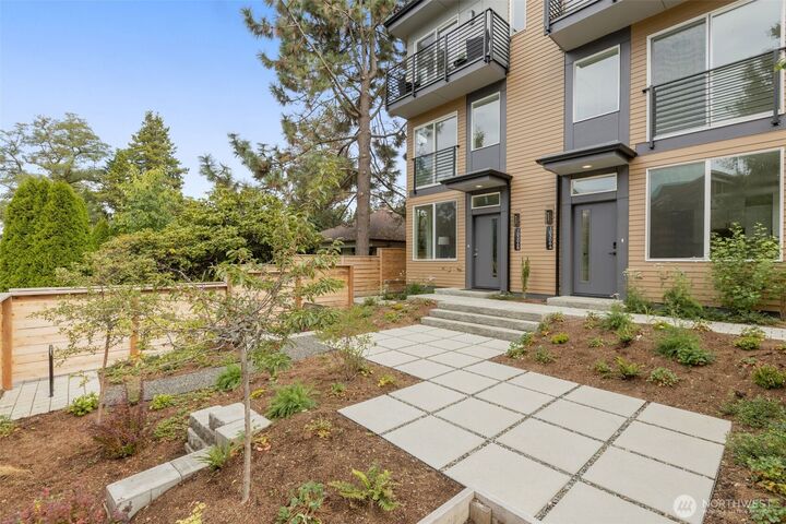 Property Photo:  10306 E  Midvale Avenue N  WA 98133 