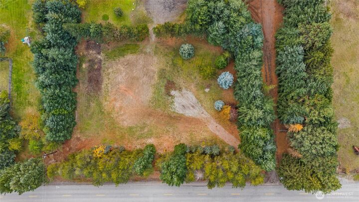 Property Photo:  1360  Airport Road  WA 98922 