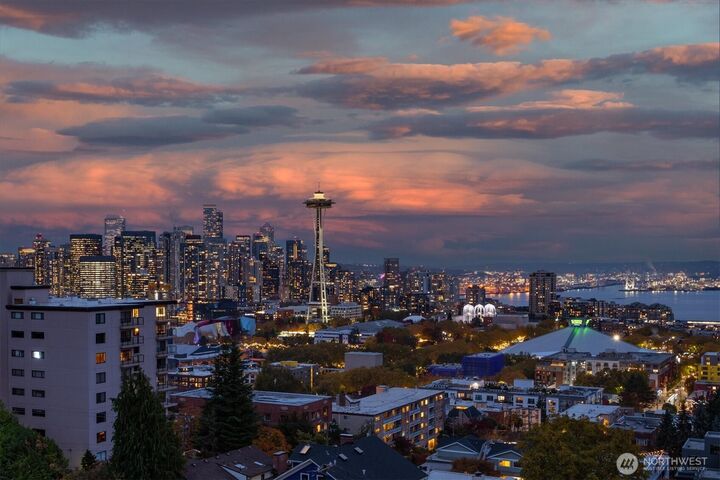 Property Photo:  7  Highland 704  WA 98109