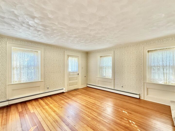 Property Photo: 702 Washington Street IL 61072