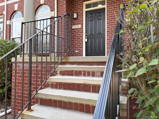 Property Photo:  3178 Camden Drive 83  MI 48084 