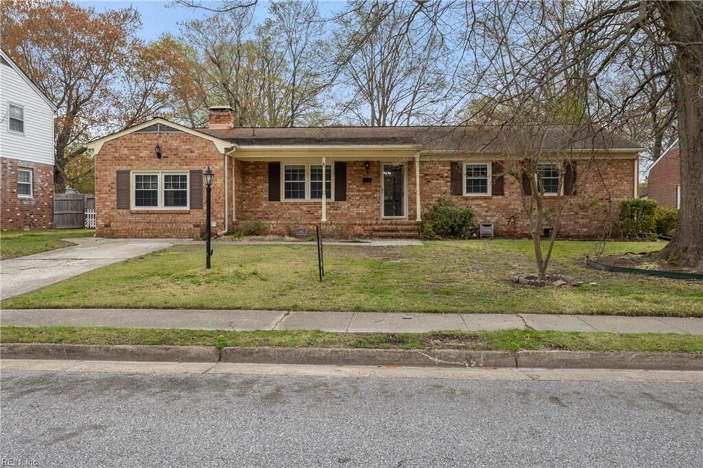 Property Photo:  111 Garrett Dr  VA 23669 