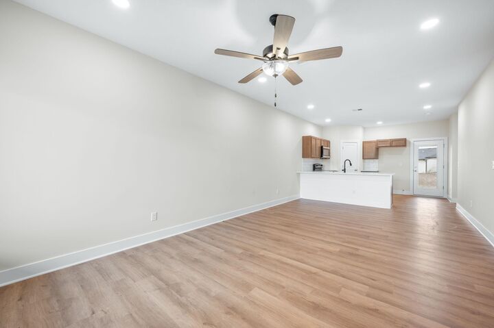 Photo de la propriété: 839 S Wybern St KS 67147-8977