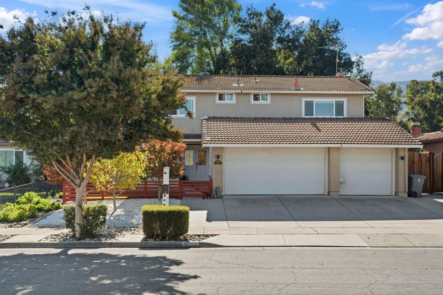 Property Photo:  7035 Yorktown Drive  CA 95020 