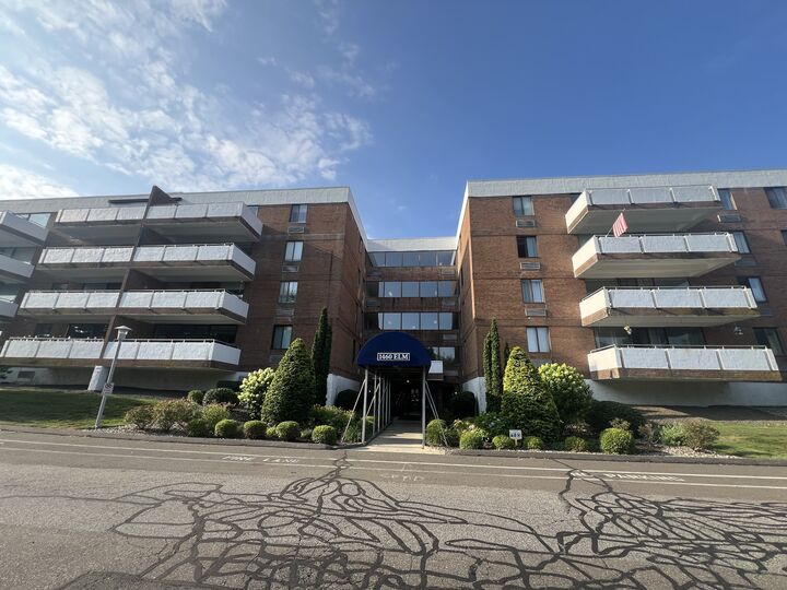 Property Photo:  1460 Elm Street 322  CT 06615 