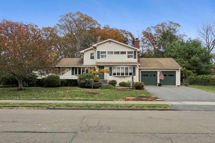 55 Grove Road  North Haven CT 06473 photo