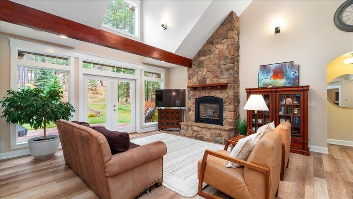 Property Photo: 11318 N Granite Ln WA 99218