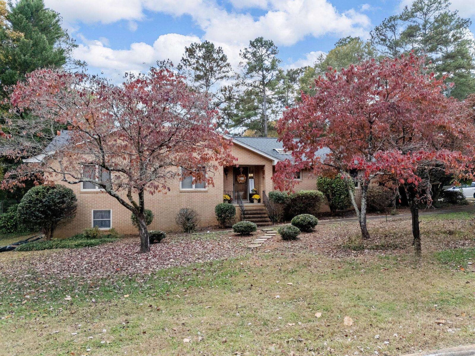 Property Photo:  205 Laurel Ridge Road  SC 29621 