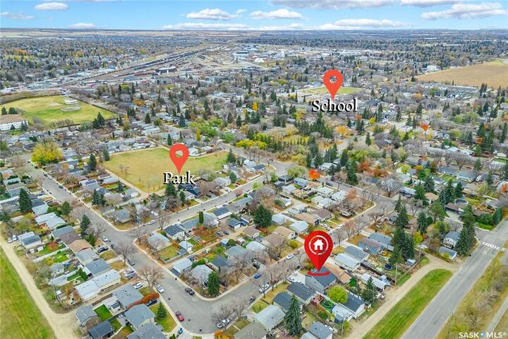 Property Photo:  161 Rita Crescent  SK S7N 2L4 