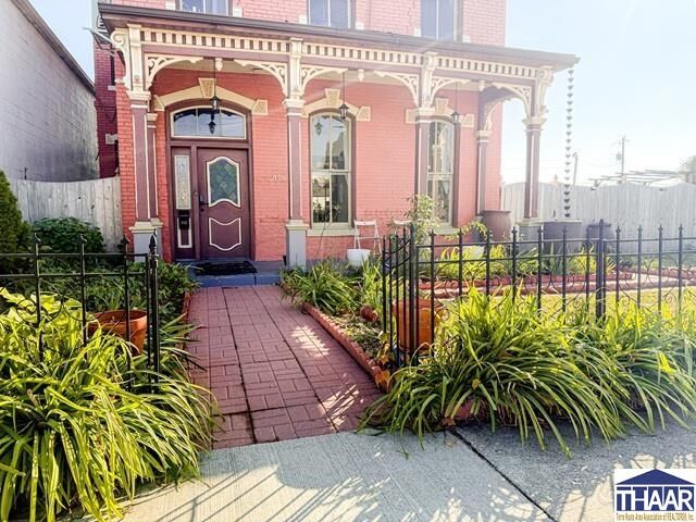 Property Photo: 208 S 9th Street IN 47807