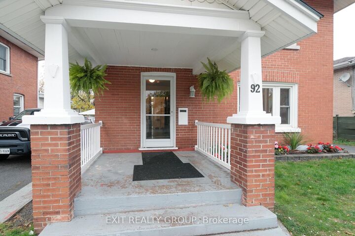 Property Photo: 92 Byron Street ON K8V 2Y2