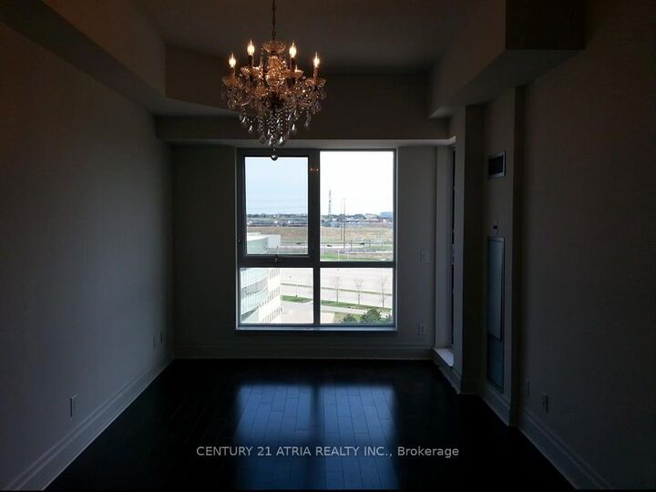 Photo de la propriété: 1 Upper Duke Crescent 904 ON L6G 0B6