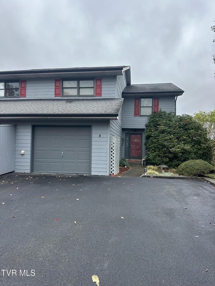 Property Photo:  4 Windridge Court 4  TN 37601 