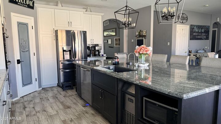 Property Photo:  4412 W Summerside Road  AZ 85339 