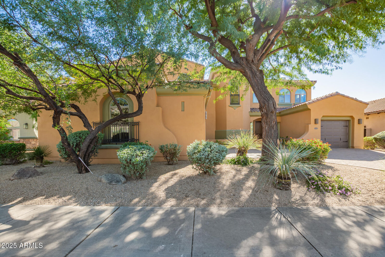 Property Photo: 3733 E Adobe Drive AZ 85050