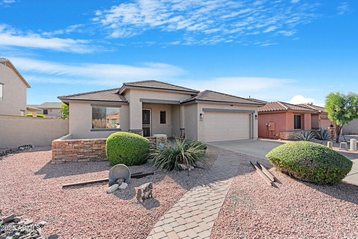 Property Photo: 7579 E Globemallow Lane AZ 85118