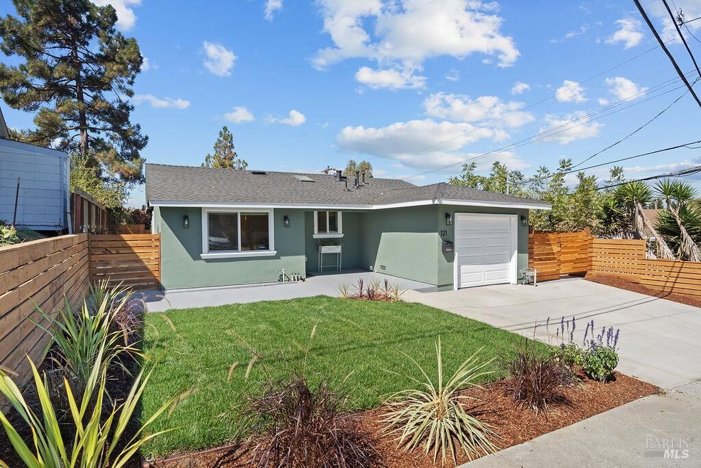 Property Photo: 121 La Brea Street CA 94591