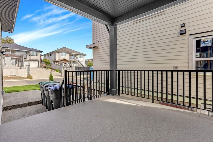 Photo de la propriété: 14775 68A Avenue BC V3S 3C9