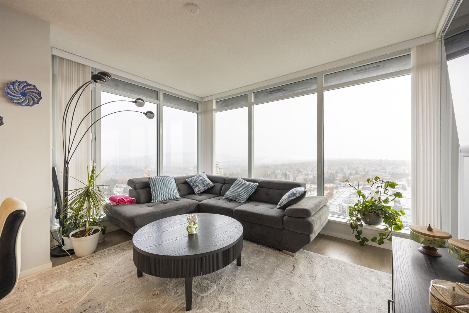 Property Photo: 6700 Dunblane Avenue 3006 BC V5H 0J3