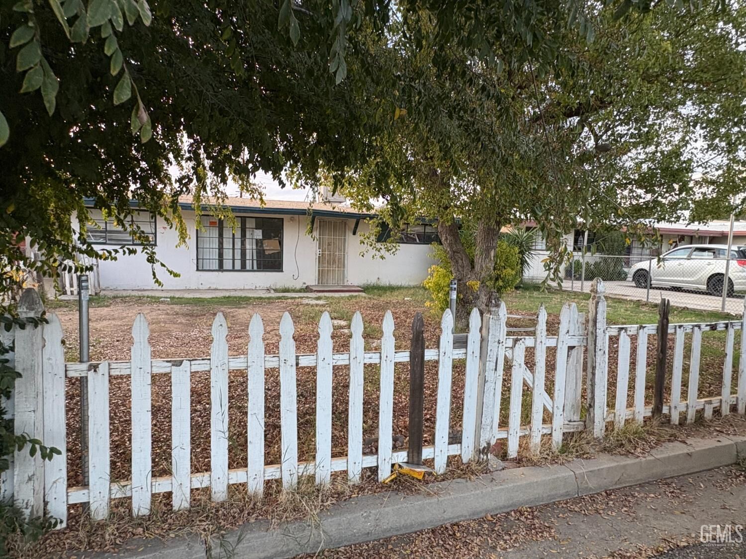 Property Photo: 714 Greenwood Drive CA 93306