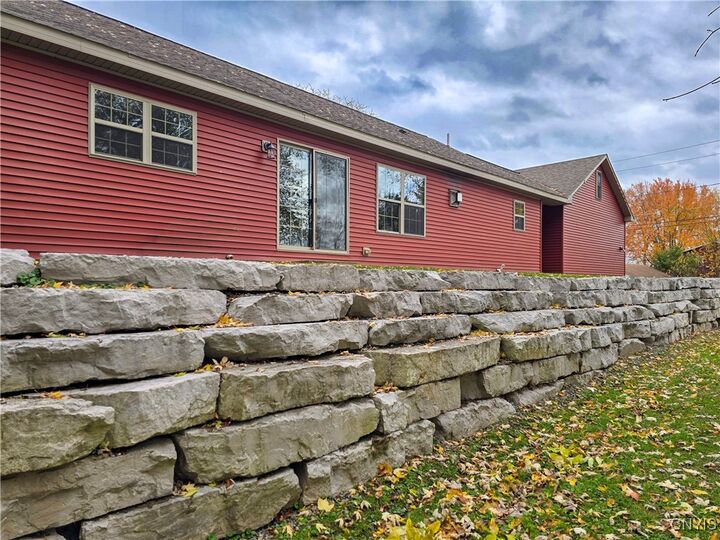 Property Photo: 21 Wedgeworth Drive NY 13167