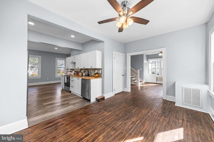 Property Photo:  304 Poplar Hill Avenue  MD 21801 