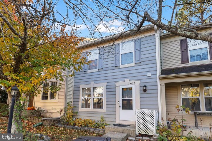 Property Photo:  607 Knollwood Court  VA 22554 
