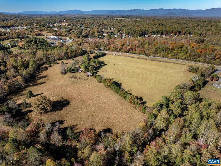 Property Photo: 7634 Seminole Trl VA 22968