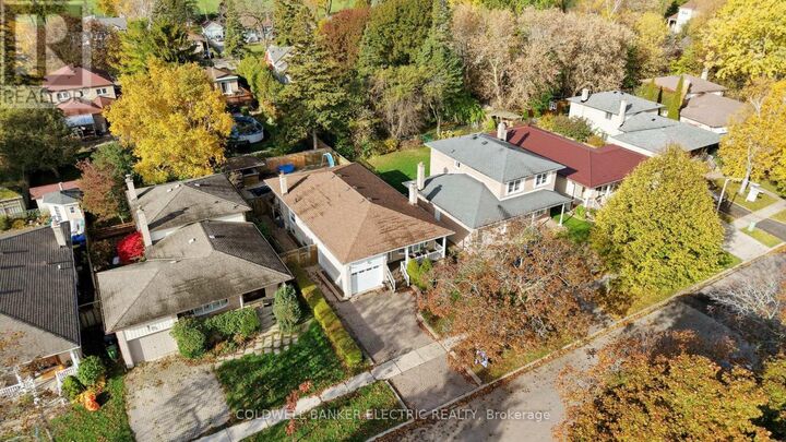 Property Photo:  22 Tivoli Court  ON M1E 2A4 