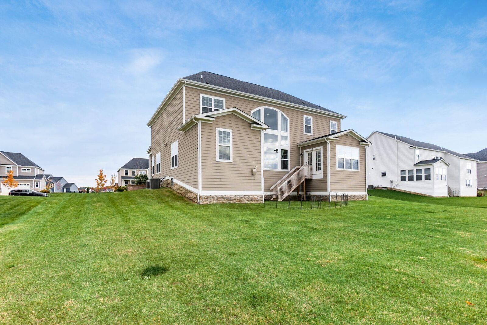 Property Photo:  5962 Laurel Lane  OH 43015 