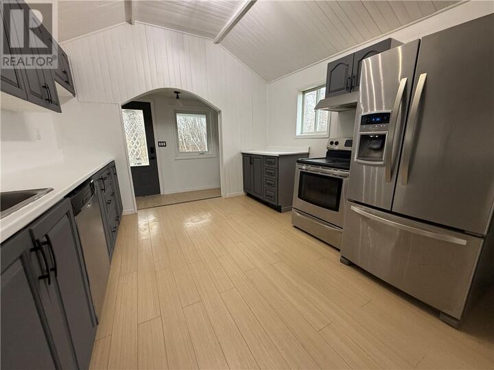 Property Photo: 51 Stanhope Avenue ON P0M 2N0